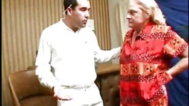 پک اپ کے ساتھ پرجوش وینا آسمان