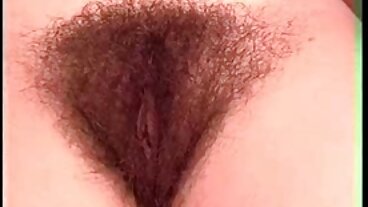 Smut کے نوجوان کے ساتھ خوبصورت Giselle SW