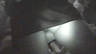 ماں کے ساتھ فلم کامل چیک AV شوقین